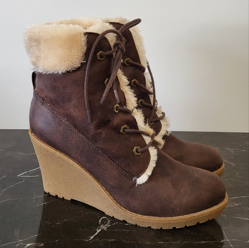 Boots Dolce by moto moxy Size 9